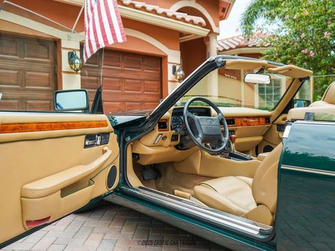 Used 1994 Jaguar XJS V12 Convertible image 31