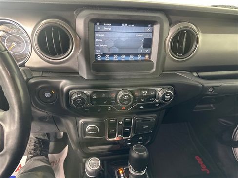 Certified 2023 Jeep Gladiator Sport image 27