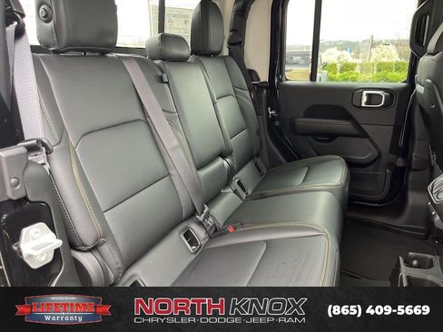 New 2026 Jeep Gladiator Sport AWD/4WD image 22