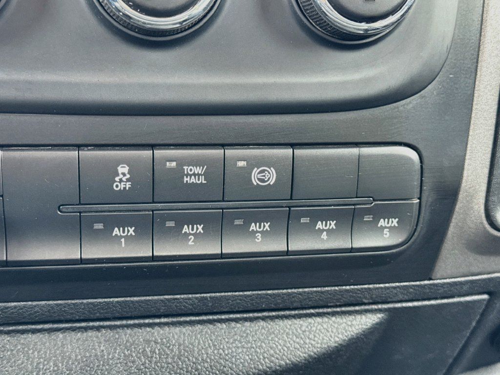Used 2018 RAM 5500 Tradesman w/ Power & Remote Entry Group RWD image 13
