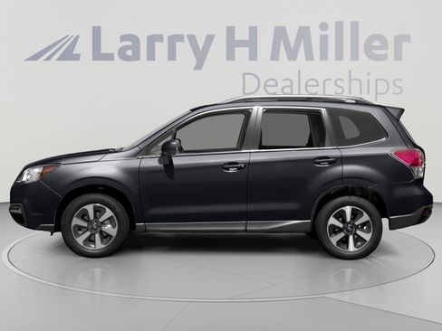 Used 2017 Subaru Forester 2.5i Limited AWD/4WD image 3