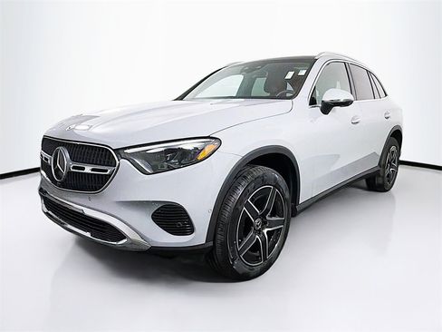 New 2026 Mercedes-Benz GLC 300 GLC 300 image 3
