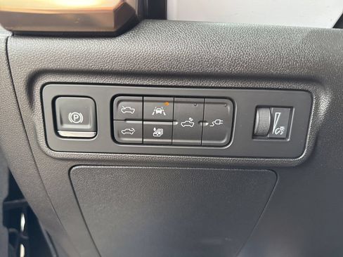 Used 2025 GMC Hummer EV 3X AWD/4WD image 82