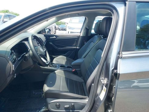 Used 2023 Volkswagen Jetta SE w/ Panoramic Sunroof Package FWD image 26