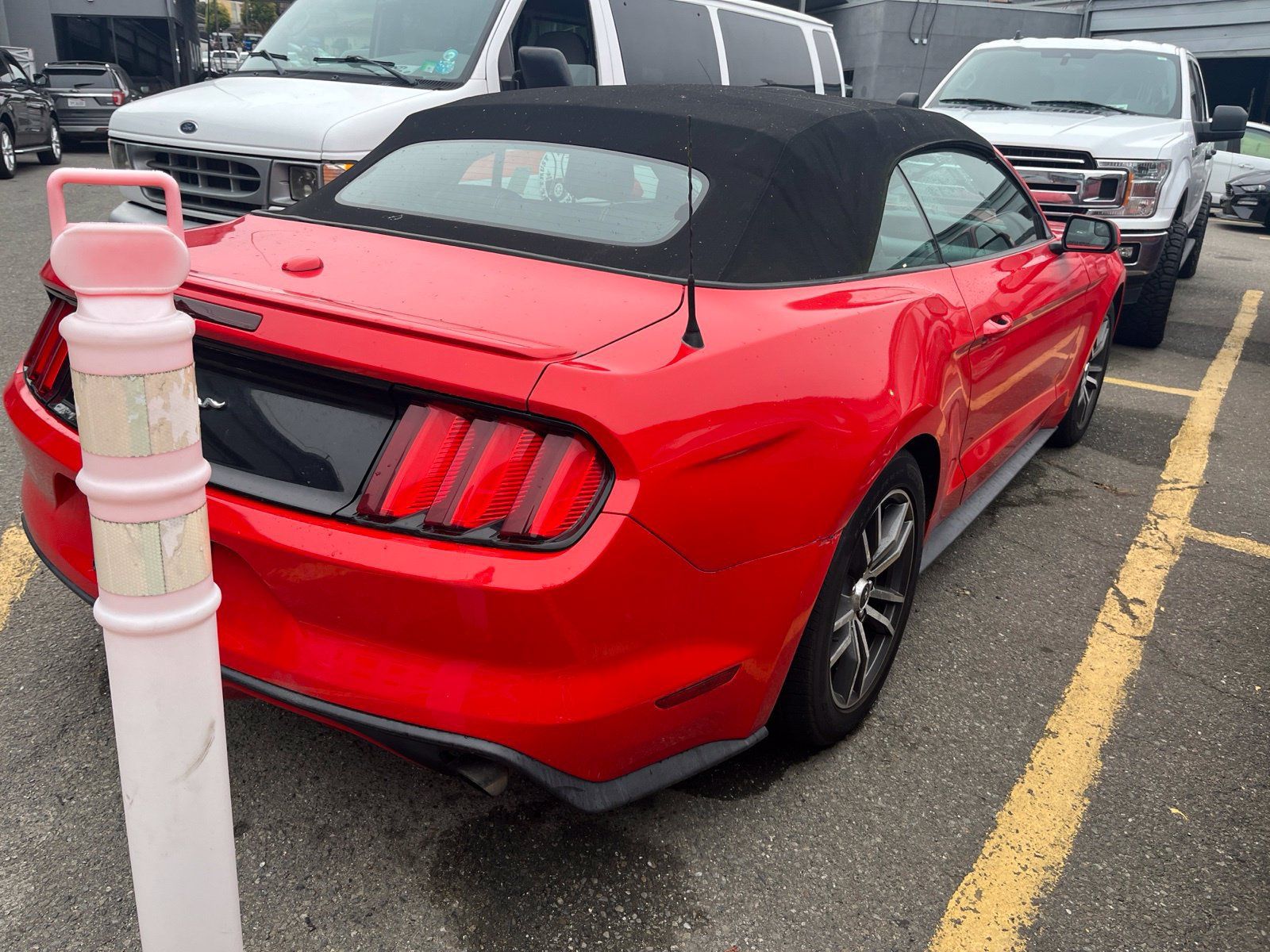 Used 2017 Ford Mustang Premium RWD image 7