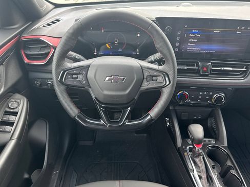 Used 2025 Chevrolet TrailBlazer RS w/ Driver Confidence Package FWD image 11