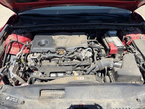 Used 2022 Toyota Camry SE w/ Carpet Mat Package (TMS) image 28