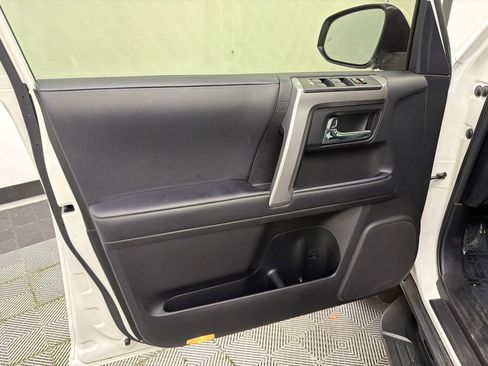 Used 2024 Toyota 4Runner SR5 Premium w/ Moonroof Package RWD image 11