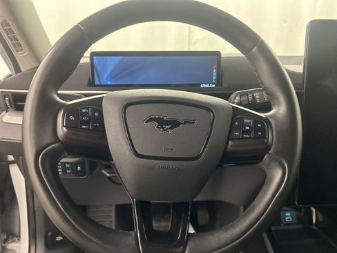Used 2021 Ford Mustang Mach-E Select image 11