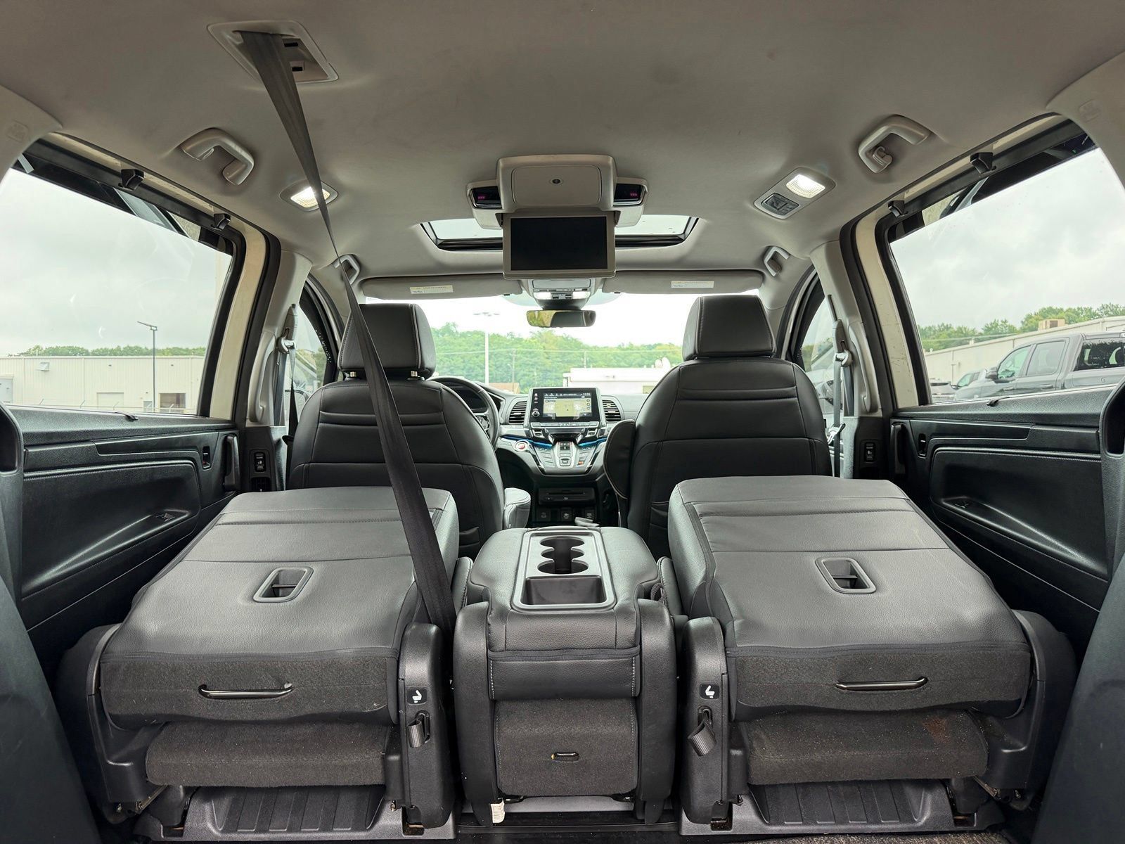 Used 2023 Honda Odyssey Elite image 35
