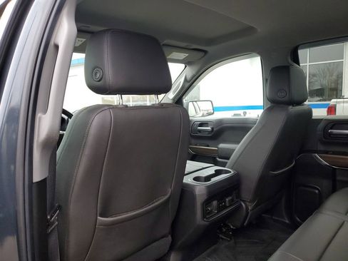 Used 2019 Chevrolet Silverado 1500 RST image 32