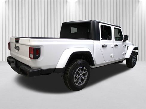 New 2026 Jeep Gladiator Sport image 3
