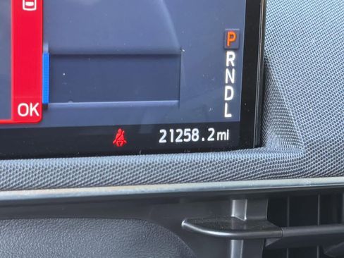 Used 2022 Ford Mustang Mach-E Select image 19