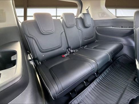 New 2026 INFINITI QX80 Luxe image 28