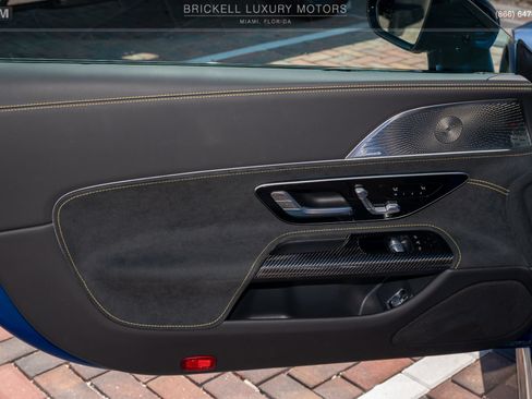 Used 2025 Mercedes-Benz AMG GT 63 image 16