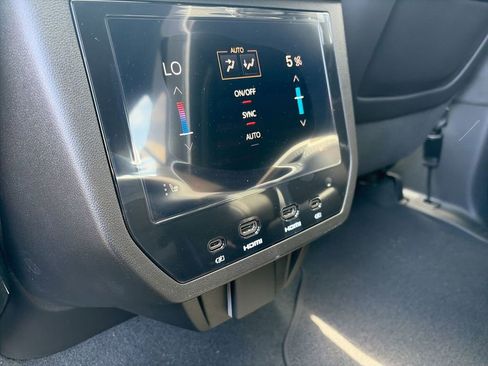 New 2026 GMC Yukon XL AT4 Ultimate AWD/4WD image 27