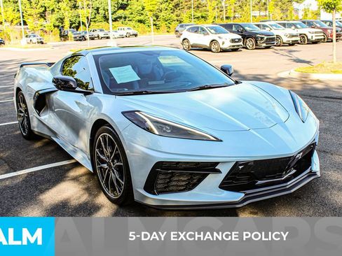 Used 2023 Chevrolet Corvette Stingray Premium Cpe w/ Z51 Performance Package RWD image 4