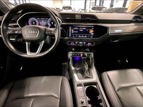 Used 2021 Audi Q3 2.0T Premium Plus w/ Premium Plus Package AWD/4WD image 15