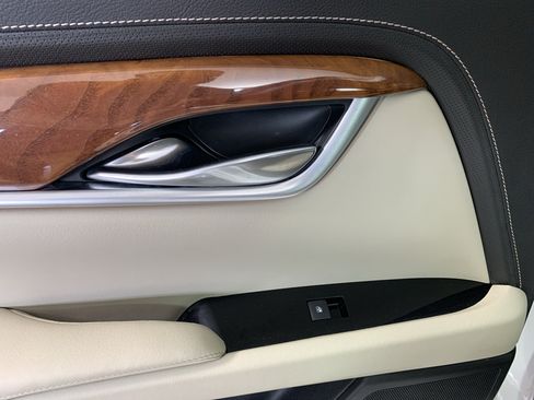 Used 2018 Cadillac XTS Luxury FWD image 29