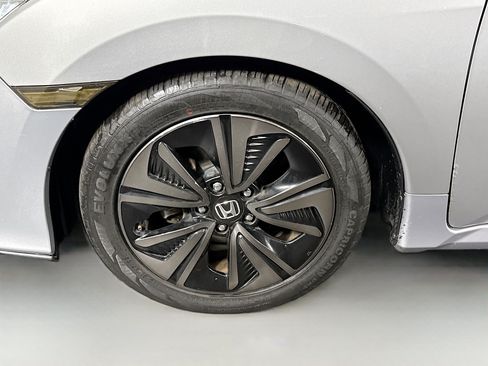 Used 2018 Honda Civic EX image 38