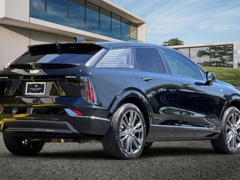 New 2026 Cadillac Optiq Sport 2 w/ LPO, Floor Liner Package image 4