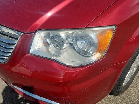 Used 2012 Chrysler Town & Country Touring w/ Entertainment Group #1 image 6