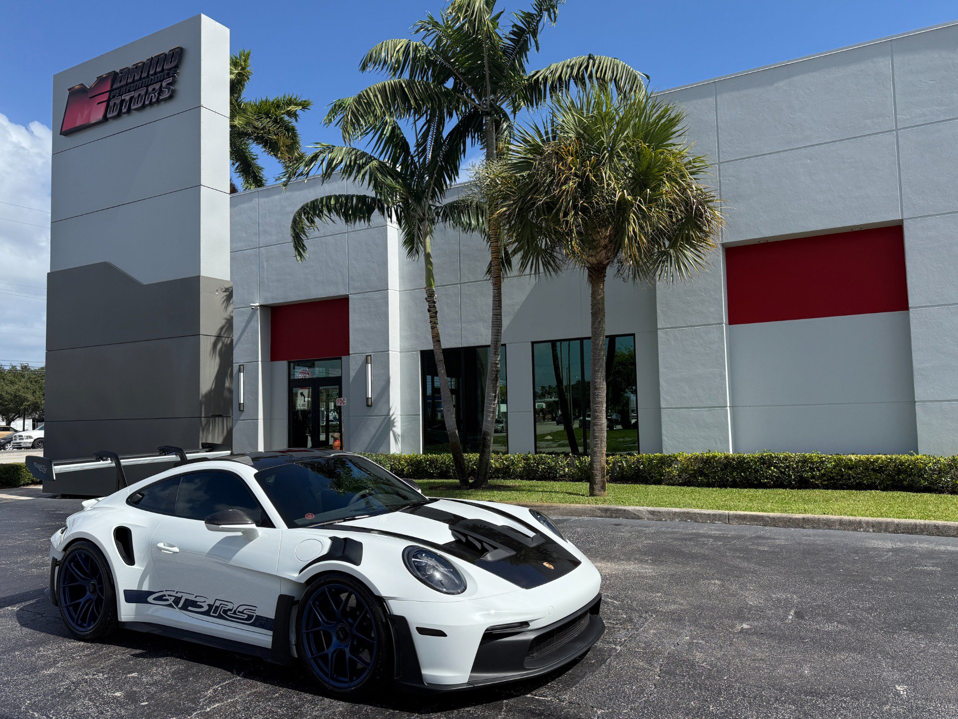 Used 2025 Porsche 911 GT3 RS RWD image 3