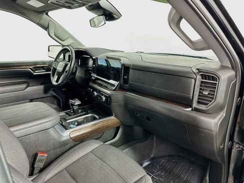 Used 2024 GMC Sierra 1500 Elevation w/ Preferred Package AWD/4WD image 29
