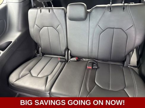 New 2026 Chrysler Pacifica Select w/ S Appearance Package image 16