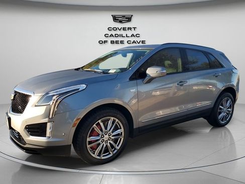 Certified 2025 Cadillac XT5 Sportv w/ Technology Package image 3
