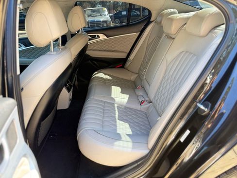 Used 2019 Genesis G70 3.3T Advanced w/ Prestige Package RWD image 27