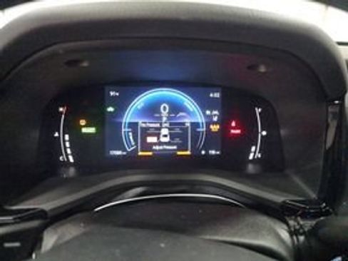 Used 2026 Toyota Camry SE w/ Convenience Package FWD image 12