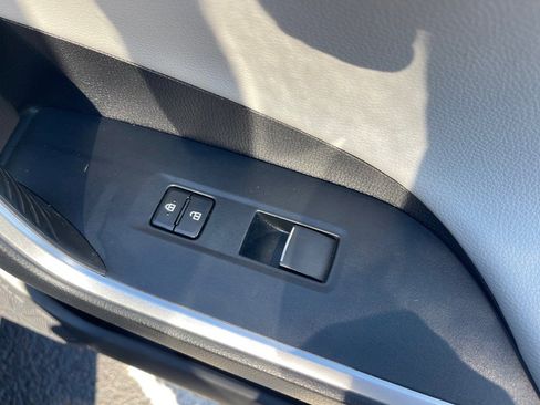 Used 2020 Toyota RAV4 Limited image 20