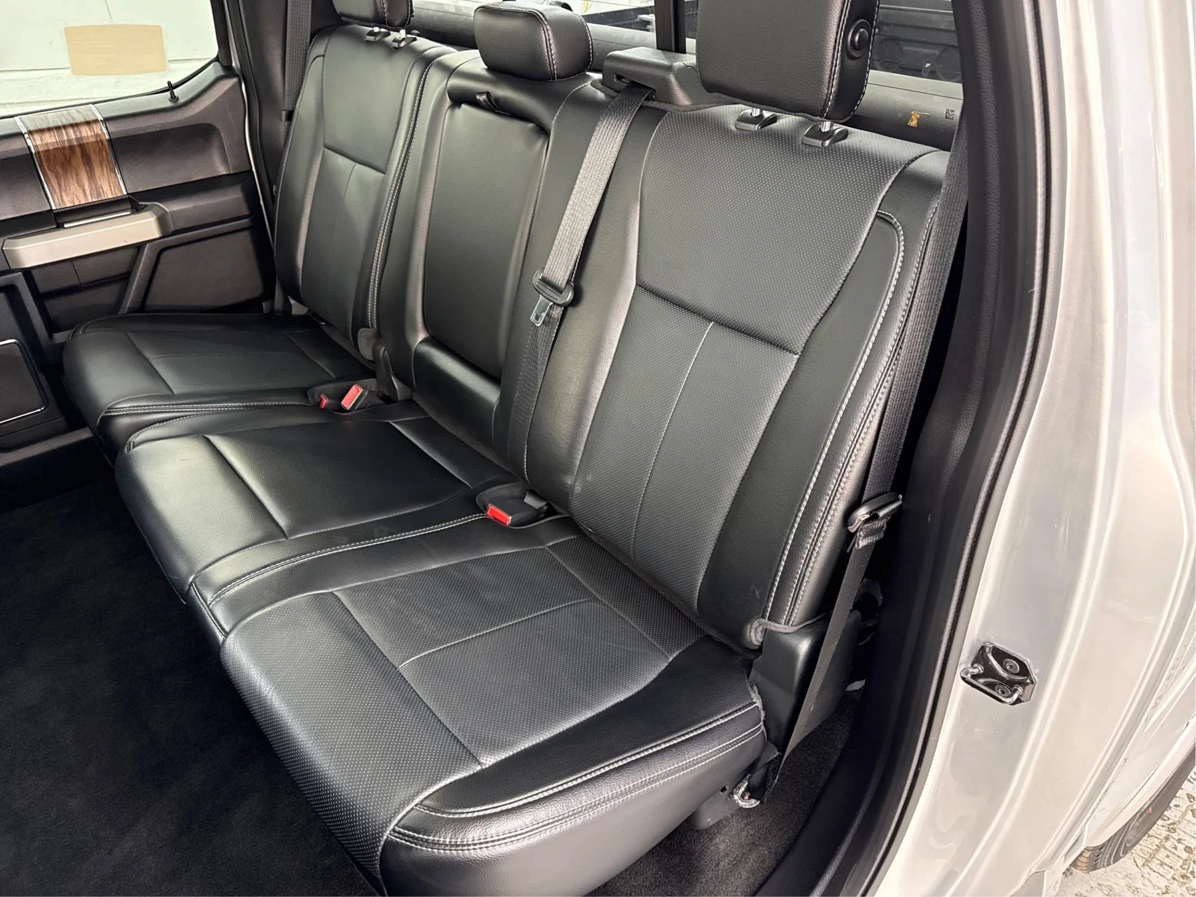 Used 2018 Ford F150 Lariat w/ Equipment Group 502A Luxury AWD/4WD image 47