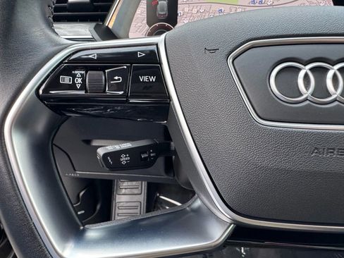 Used 2021 Audi e-tron Premium Plus w/ Premium Plus Package image 32