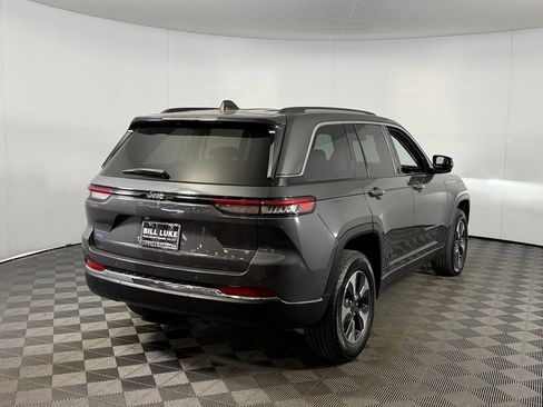 Used 2023 Jeep Grand Cherokee 4WD 4xe image 8
