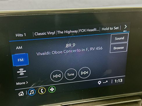 Used 2025 Chevrolet Trax LS image 21