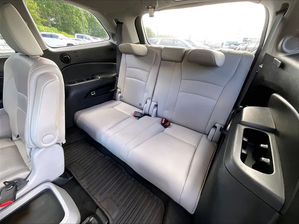 Used 2016 Honda Pilot Elite image 16