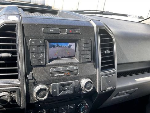 Used 2018 Ford F150 XLT AWD/4WD image 21