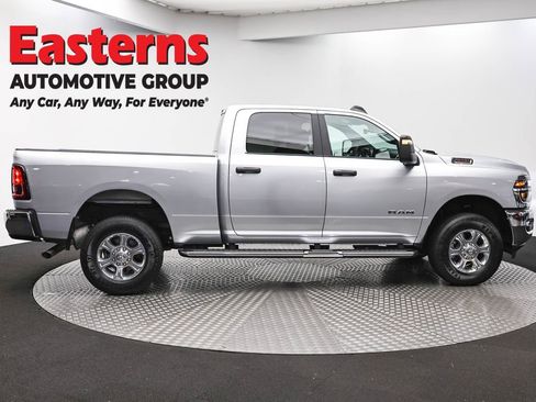 Used 2026 RAM 2500 Big Horn AWD/4WD image 4