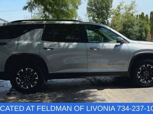 Certified 2025 Chevrolet Traverse Z71 w/ Driver Confidence Package AWD/4WD image 9
