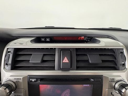 Used 2013 Toyota 4Runner Limited AWD/4WD image 22