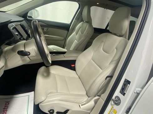 Used 2024 Volvo XC90 T8 Ultimate w/ Protection Package AWD/4WD image 10