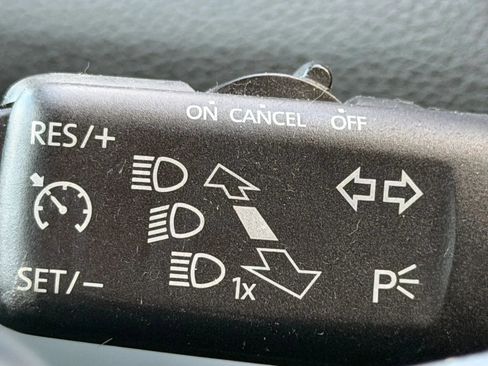 Used 2012 Volkswagen GTI 2-Door FWD image 54
