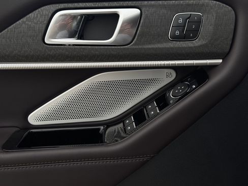 New 2026 Ford Explorer Platinum image 20