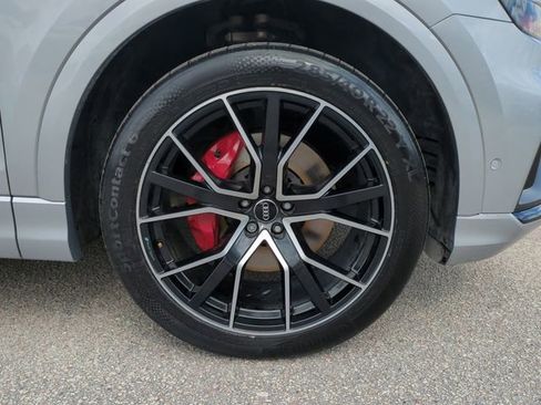 Used 2019 Audi Q8 Premium Plus image 11
