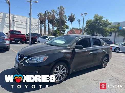 Used 2018 Nissan Sentra SV FWD image 1