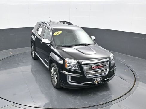 Used 2017 GMC Terrain Denali image 1