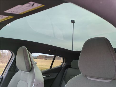 New 2026 Volvo EX30 Plus w/ Protection Package RWD image 10