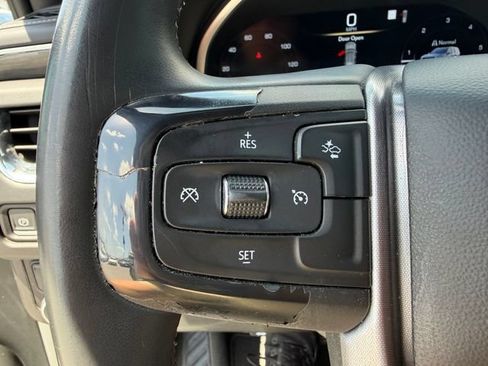 Used 2023 GMC Yukon SLT RWD image 18